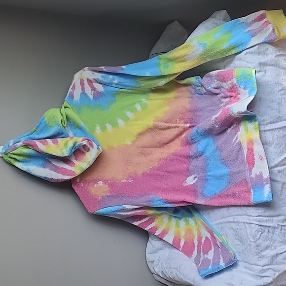 LOVE Charm Sport, multi colored light weight sweatshirt, size small. - Picture 2 of 3